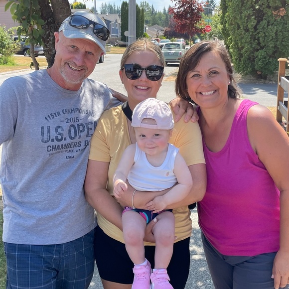 Meet your Posher, Jami - Picture 1 of 1